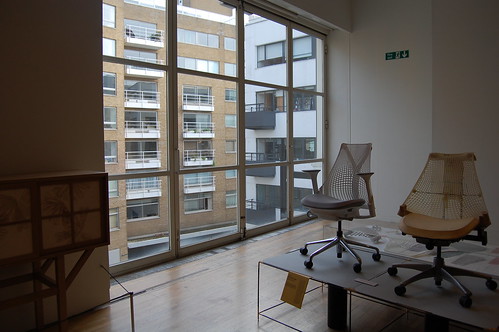 The Design Museum has windows!